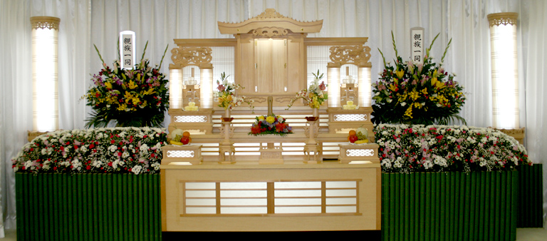 第1告別式場の祭壇例