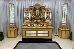 茨木市立斎場の市営葬儀プラン 祭壇例